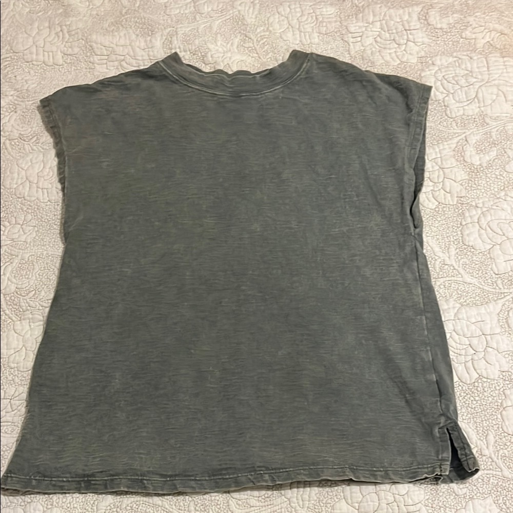 Universal Thread Boxy Gray Muscle Tee Relaxed Fit